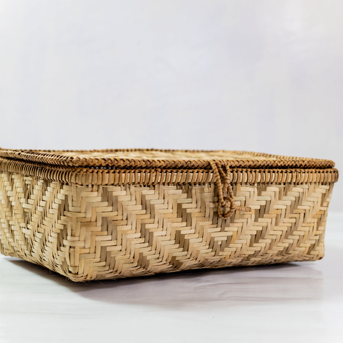 KYLLUM (GATHER) GIFT HAMPER BASKET