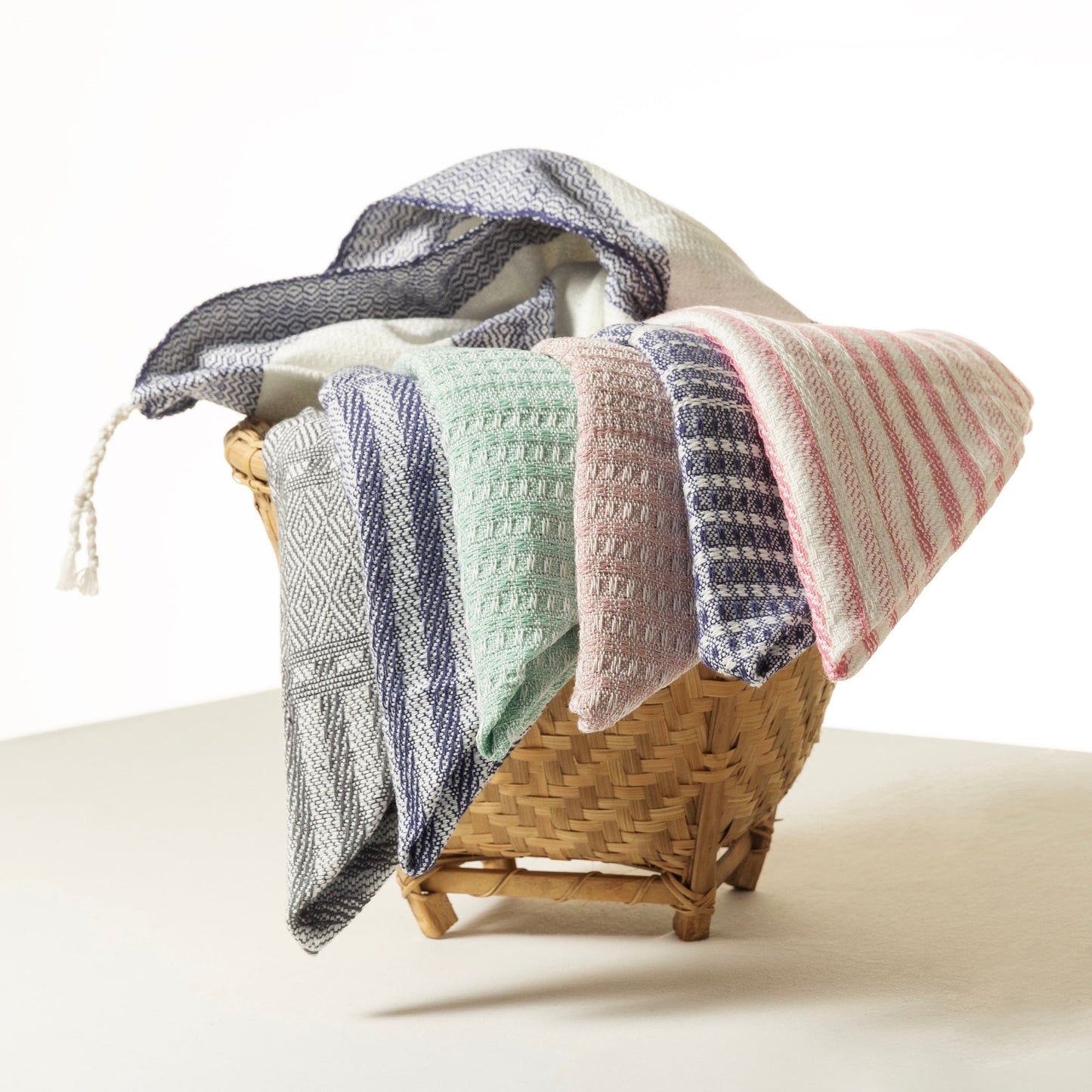 HAND TOWEL