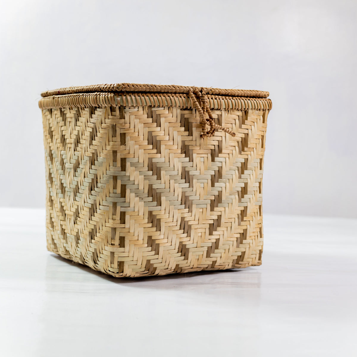 KYLLUM (GATHER) GIFT HAMPER BASKET (SQUARE)