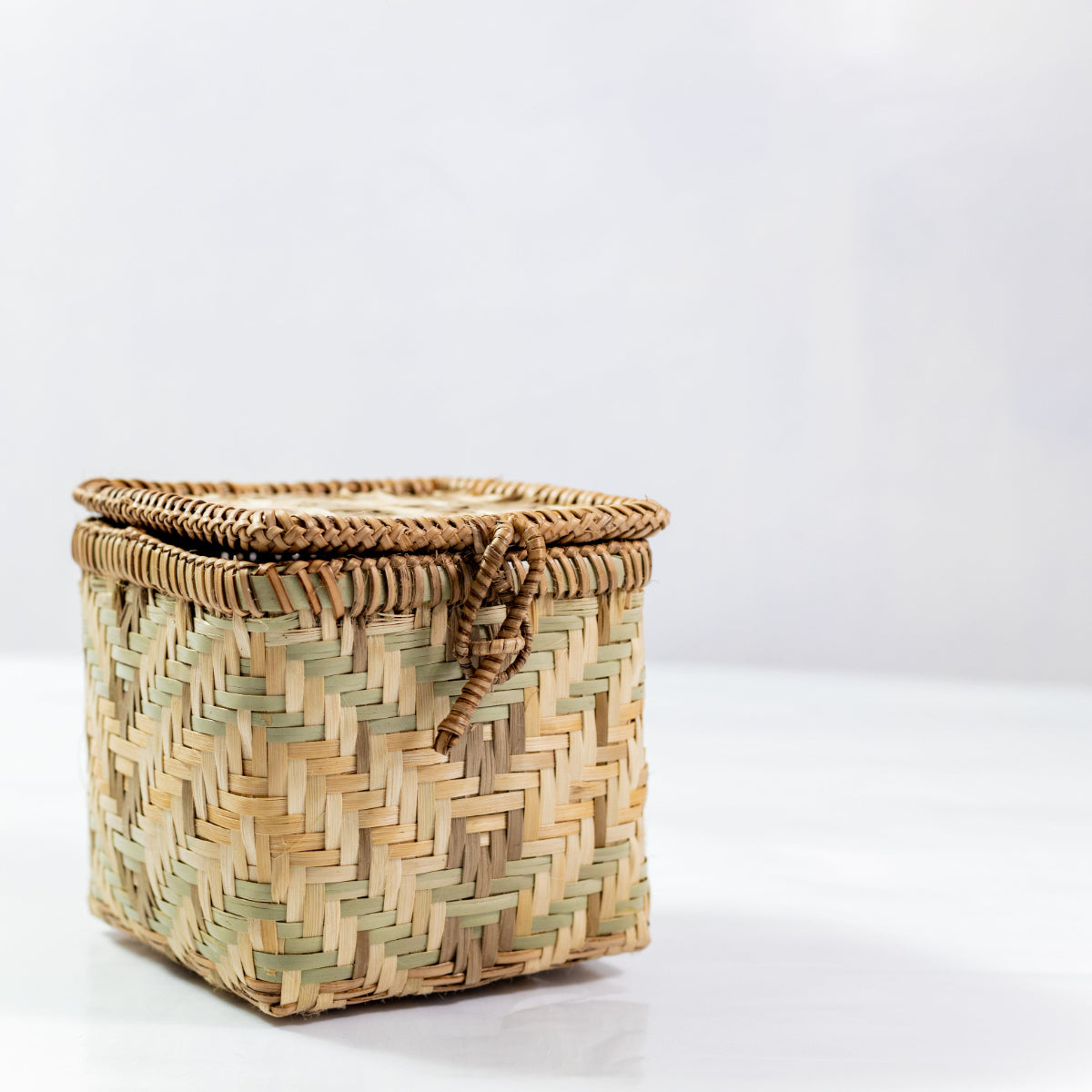 KYLLUM (GATHER) GIFT HAMPER BASKET (SQUARE)