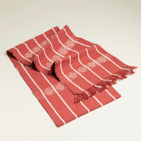 Rosy mist table runners