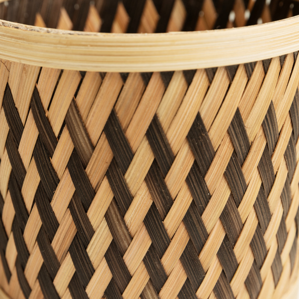 Bambura Holder